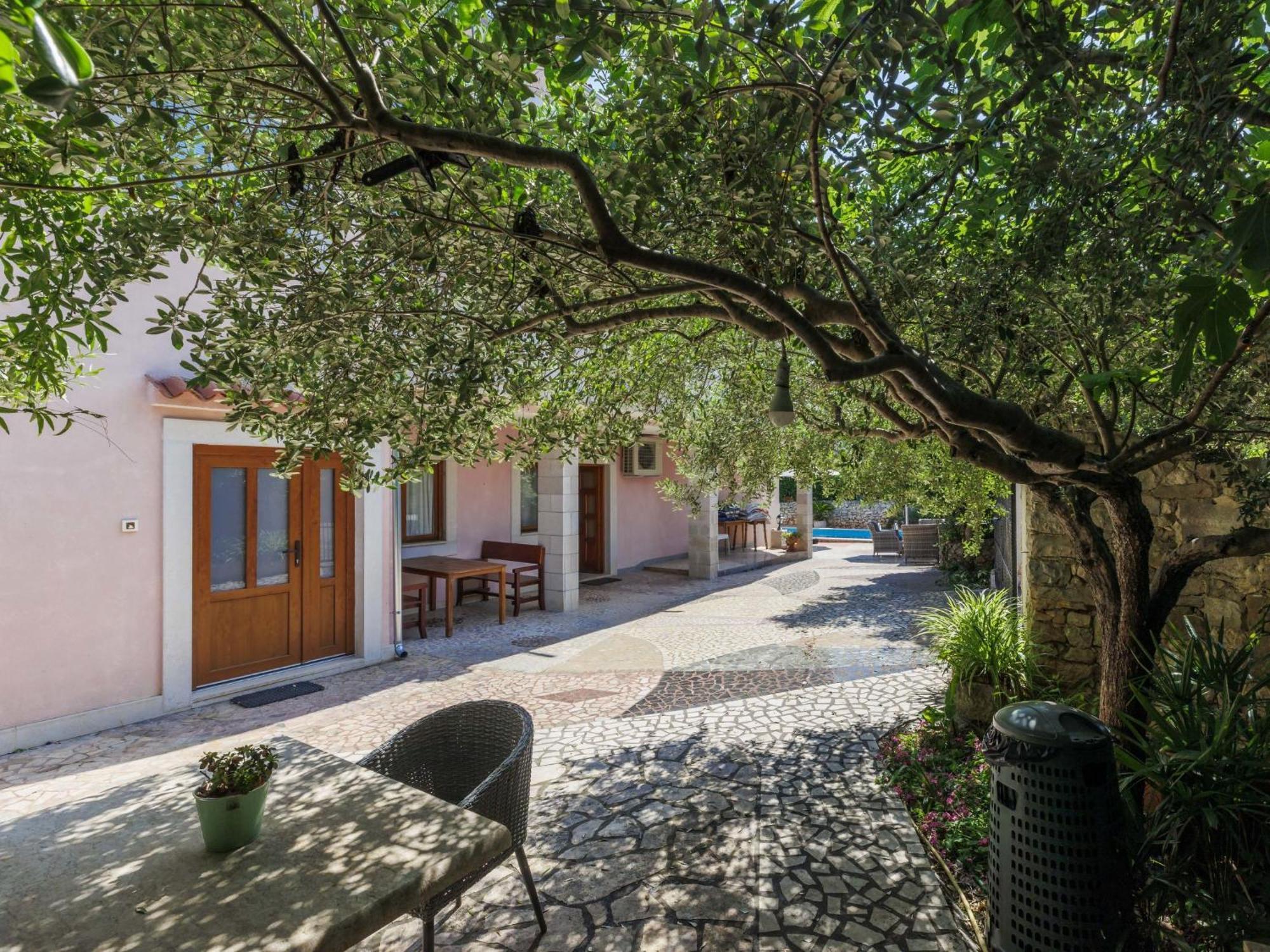 Apartment Romantika-1 By Interhome Rovinj Exterior photo